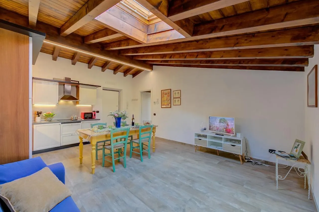 Il Borgo Lavanda And Ulivo Apartments Polpenazze del Garda Italy