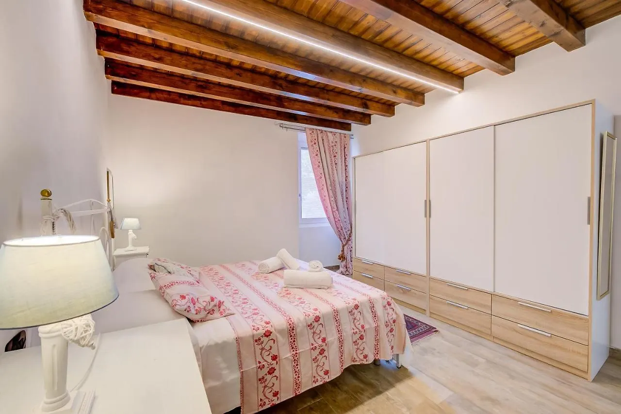 Il Borgo Lavanda And Ulivo Apartments Polpenazze del Garda Italy